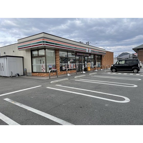 コンビニ　セブンイレブン防府駅みなとぐち店（コンビニ）まで450m