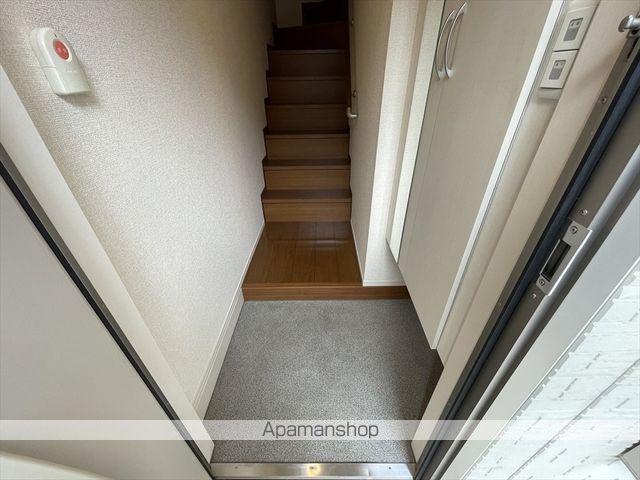 イースト コテージの玄関写真