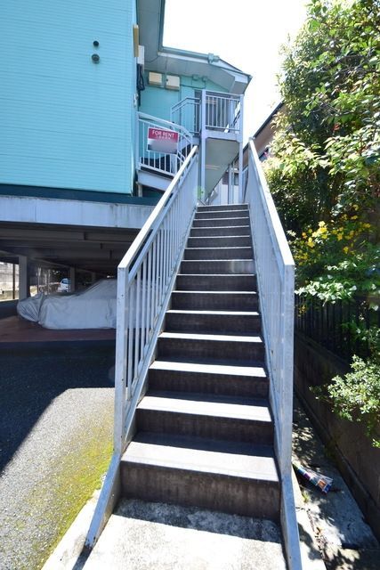 エントランス　★階段です★
