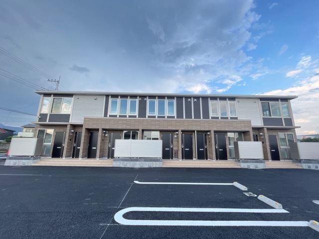 駐車場　同型タイプ