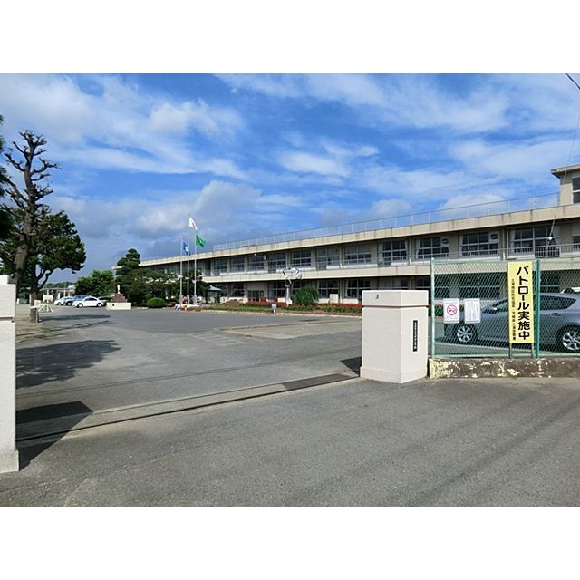 小学校　土浦市立荒川沖小学校（小学校）まで1600m