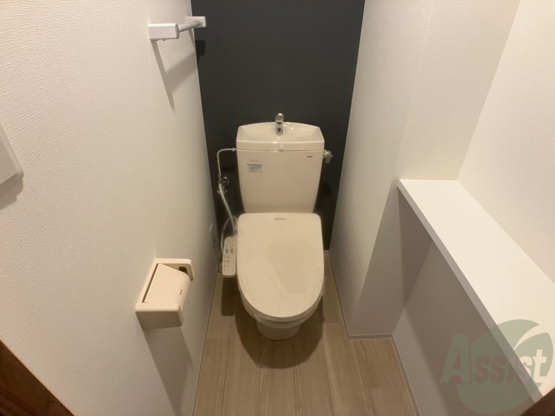 トイレ　トイレです。ウォシュレット付を探している方、おすすめです。