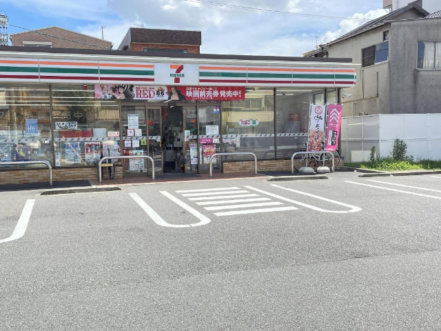 コンビニ　セブンイレブン名古屋豊３丁目店（コンビニ）まで336m