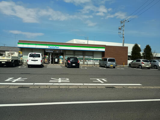コンビニ　ファミリーマート 山武白幡店（コンビニ）まで4377m