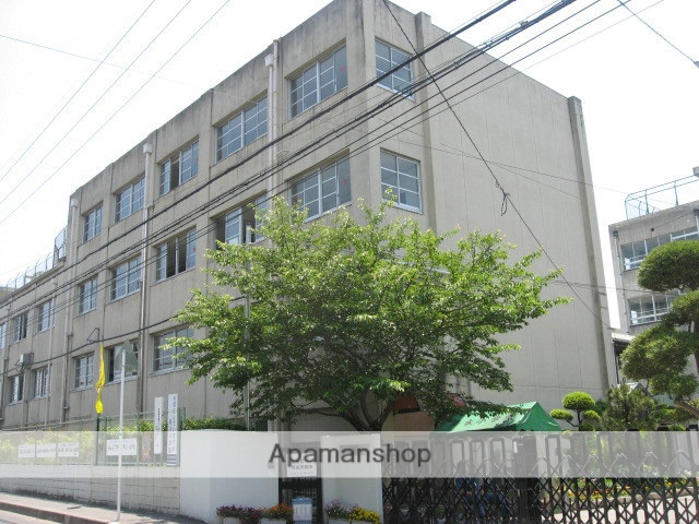 小学校　高槻市立清水小学校（小学校）まで1059m