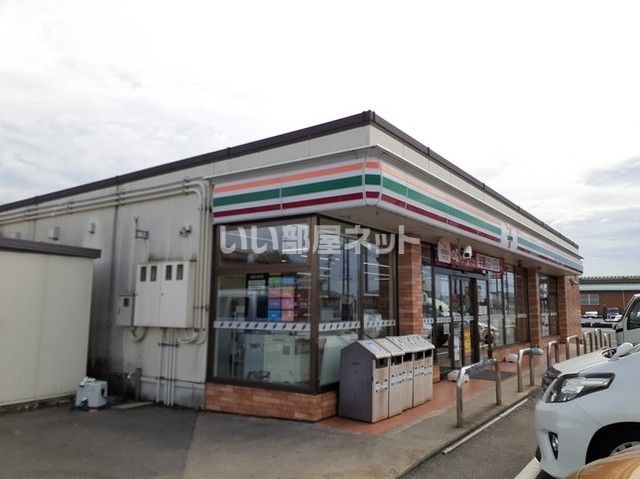 コンビニ　セブンイレブン　滑川柳原店（コンビニ）まで630m