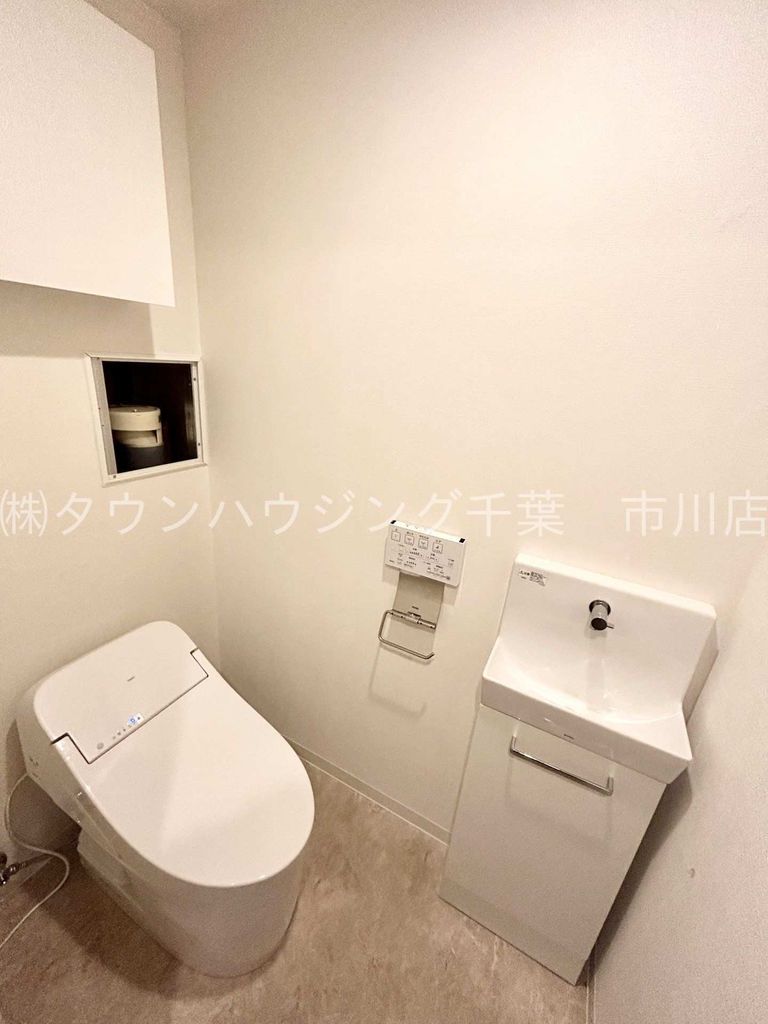 トイレ　※別部屋参考写真
