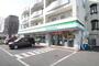 コンビニ　ファミリーマート 成田かの里店（コンビニ）まで200m