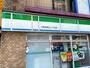 コンビニ　ファミリーマート 外苑南青山二丁目店（コンビニ）まで725m