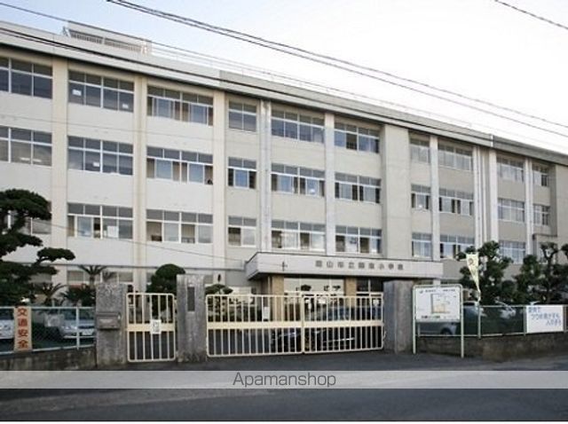 小学校　岡南小学校（小学校）まで1000m