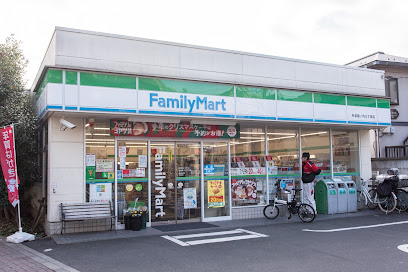 コンビニ　ファミリーマート 杉並堀ノ内三丁目店（コンビニ）まで380m