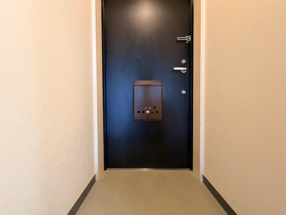 玄関　※別号室の写真です