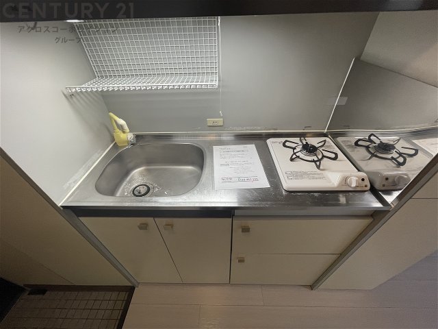 キッチン　1口ガスコンロ付きで機能的なキッチンで