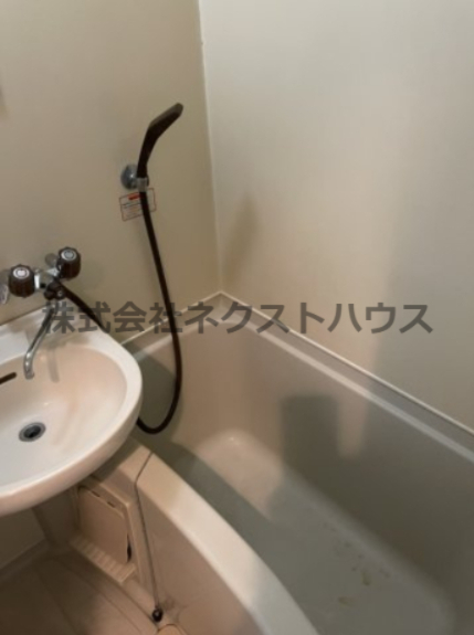 バス・シャワールーム　別部屋参考写真です