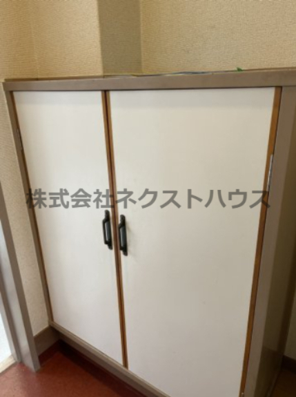 玄関　別部屋参考写真です