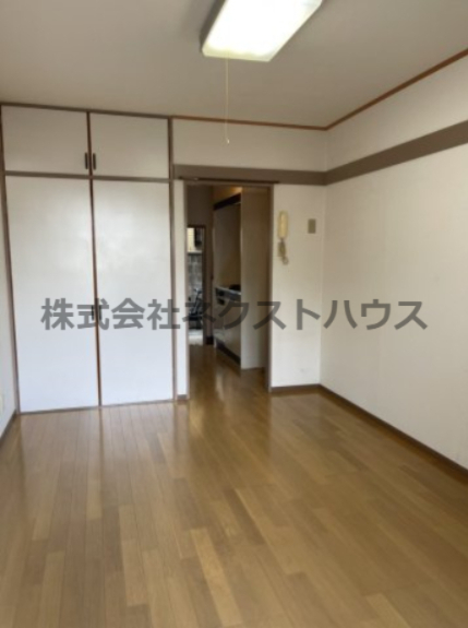 居室・リビング　別部屋参考写真です