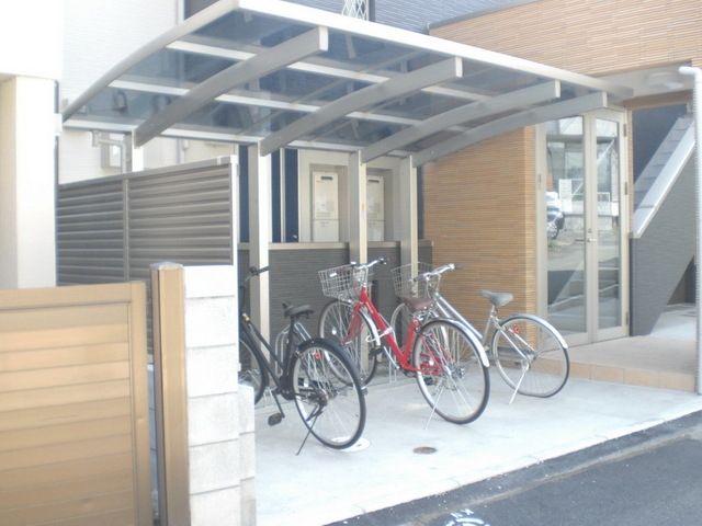 その他共有部分　★屋根付き駐輪スペース★