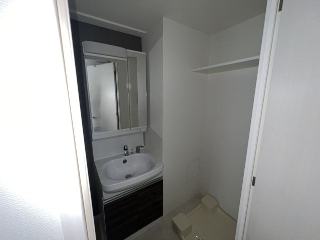 洗面設備　同物件別部屋写真