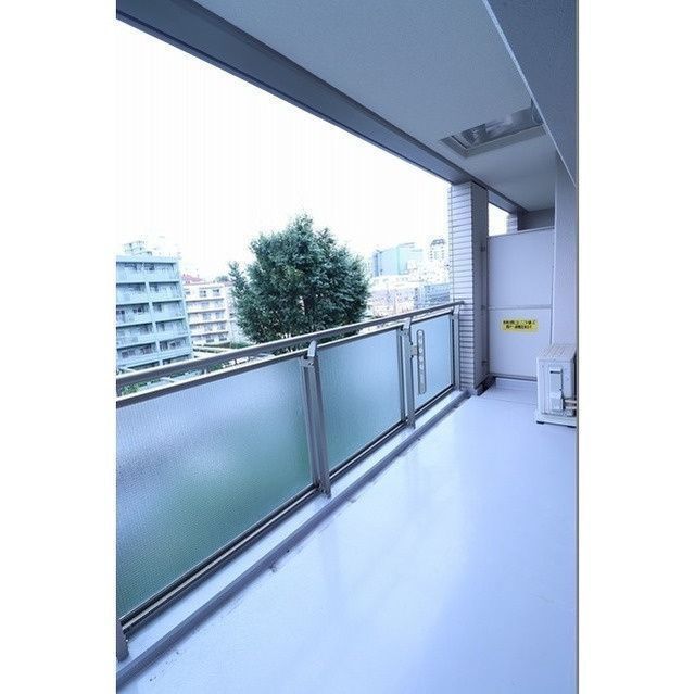 バルコニー　（別タイプ参考写真）アーバンライフ目白駅前　豊島区目白１