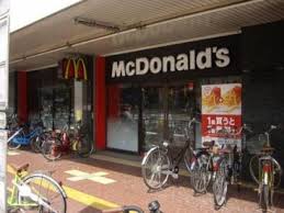 飲食店　マクドナルド 近鉄小阪駅前店（飲食店）まで702m