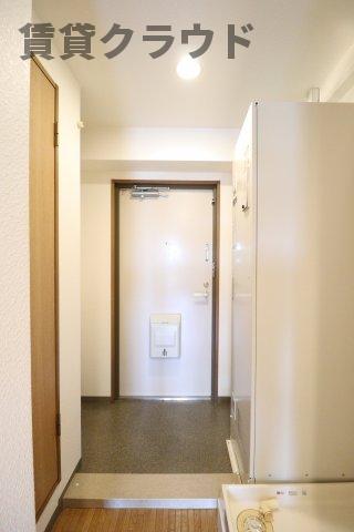 玄関　シューズボックス付きで靴もスッキリ収納！