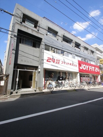 建物外観　安心の鉄筋コンクリート造　駅まで徒歩4分