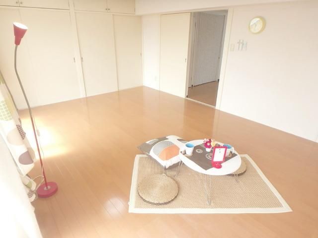 居室・リビング　★明るい室内★