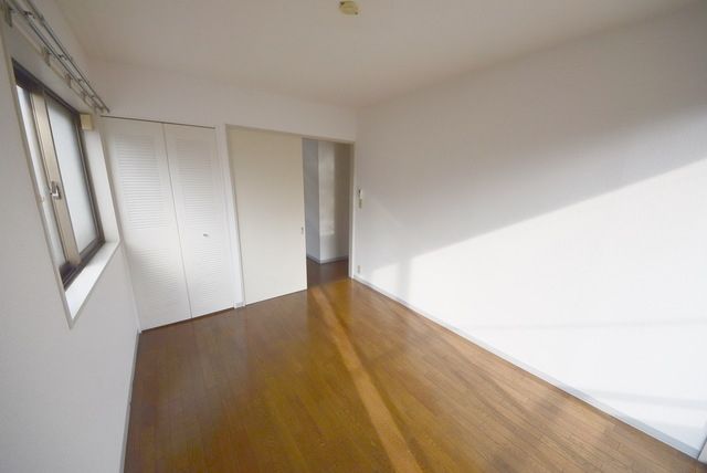 居室・リビング　★日当たり良好の明るいお部屋です★