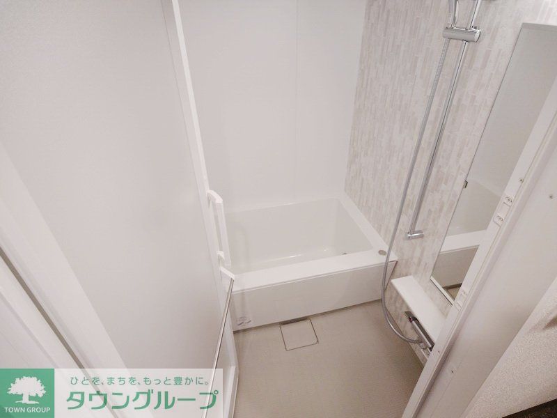 バス・シャワールーム　※写真は同タイプの住戸です。