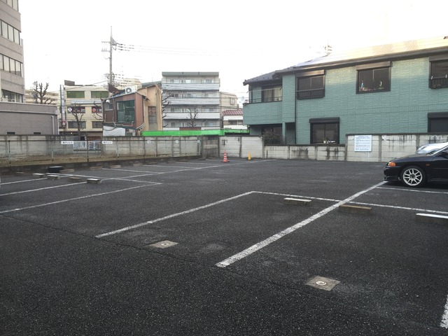 その他　近隣駐車場（その他）まで50m