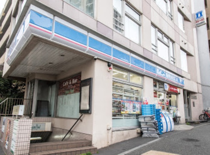 コンビニ　ローソン東大井5丁目店（コンビニ）まで295m