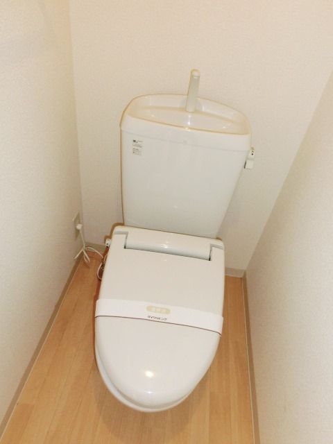 トイレ　清潔感のあるトイレ