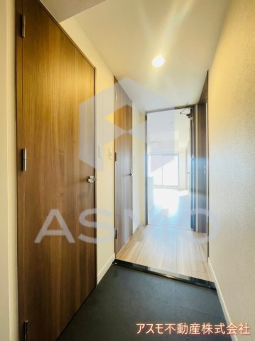 玄関　※同物件　別間取り　参考写真