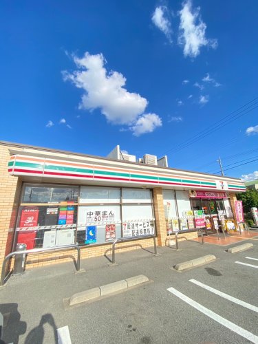コンビニ　セブンイレブン 宝塚高司2丁目店（コンビニ）まで290m