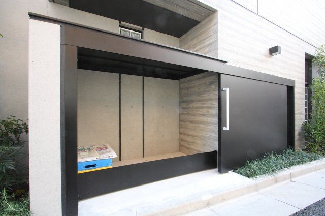 エントランス　LAPis本駒込　文京区本駒込1