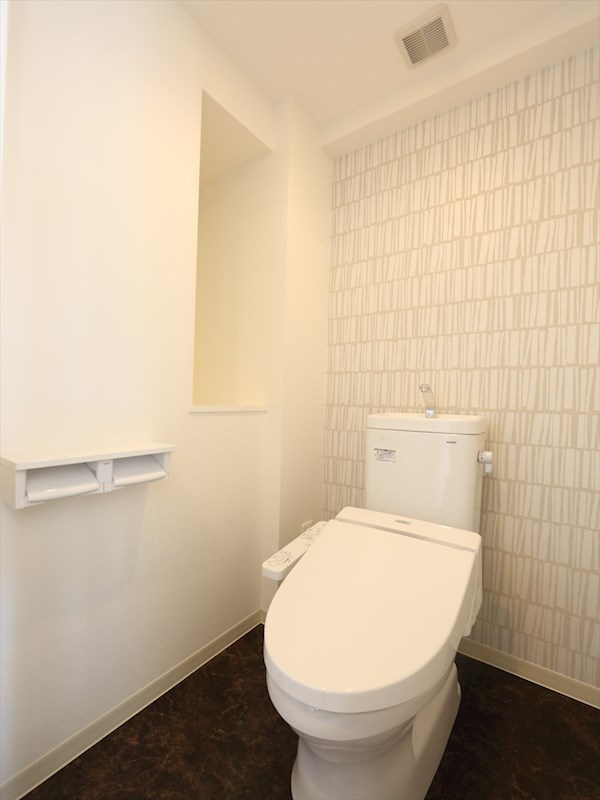 GRANDUKE東別院creaのトイレ写真