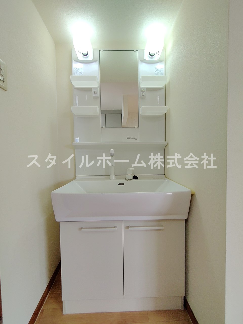 洗面設備　別部屋写真です。