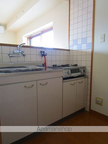 ヴィクトワール弐番館のキッチン写真