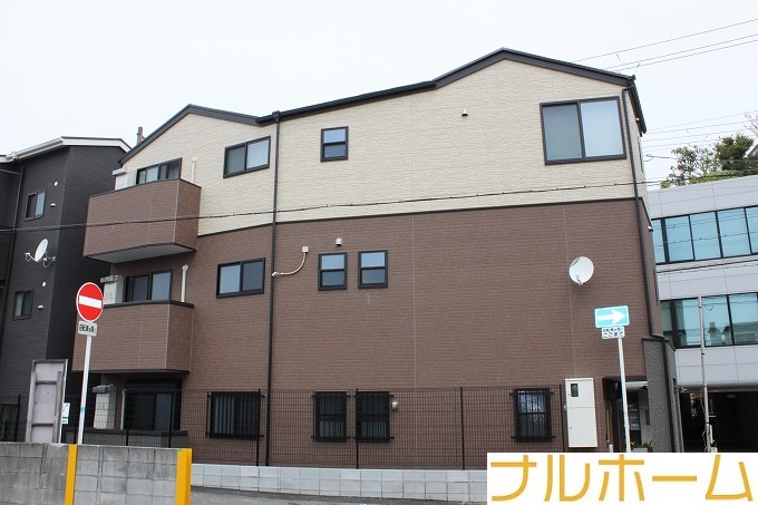 ＪＲ関西本線 加美駅 徒歩13分 築9年