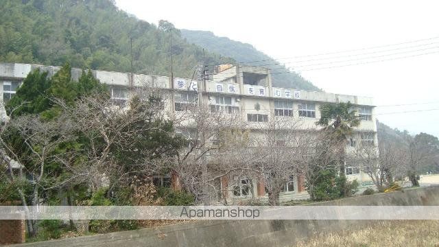 その他　萩市立白水小学校（その他）まで2396m