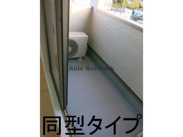 碧南市 3階建 築10年の内装写真