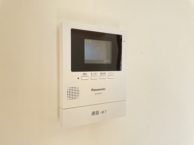 セキュリティ　防犯対策に有効なカメラ付きインターホン！録画機能が付いている