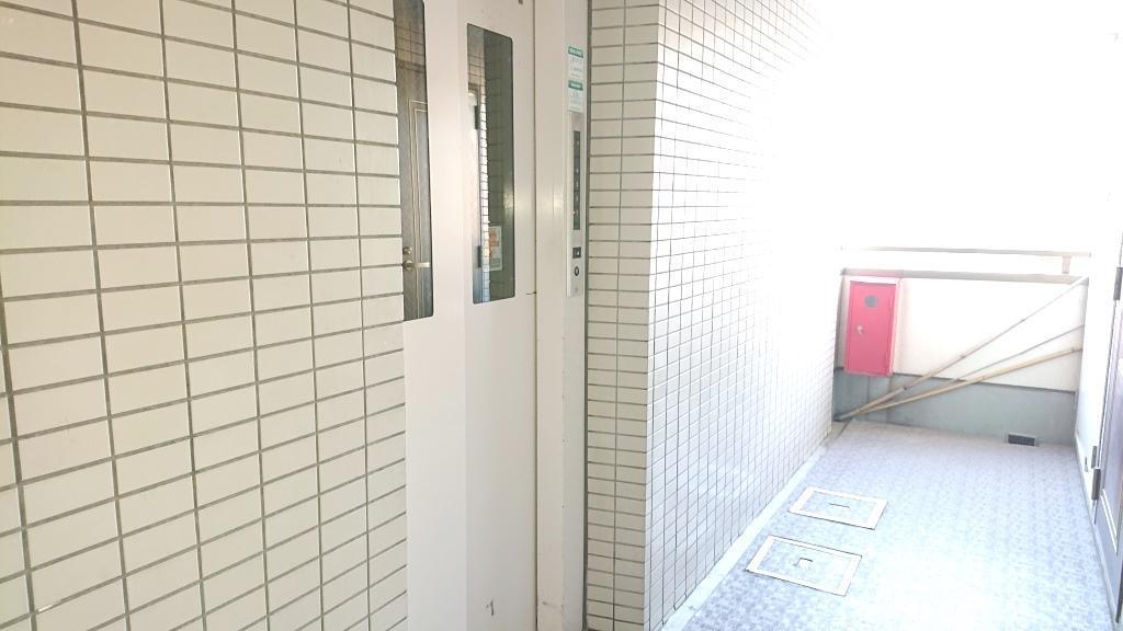 ＪＲ宇都宮線 東大宮駅 徒歩5分 4階建 築37年の外観写真