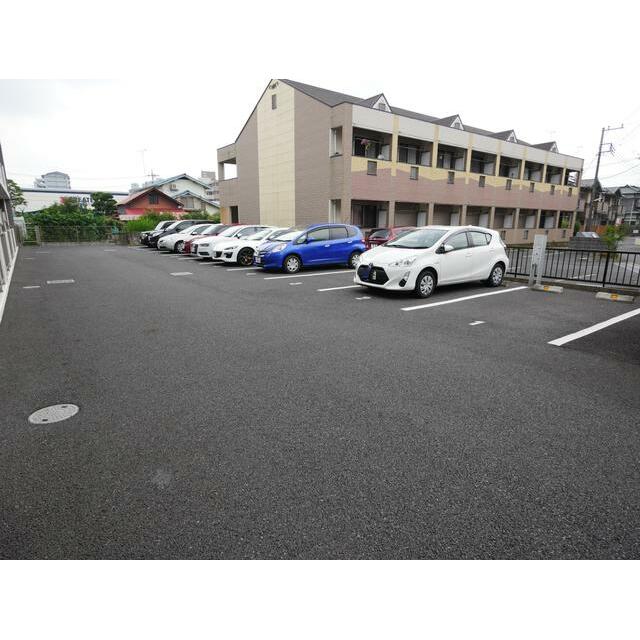 駐車場　★敷地内に駐車場もございますよ★