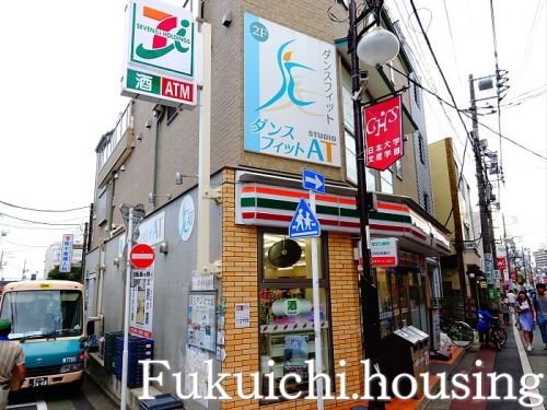 コンビニ　セブンイレブン世田谷下高井戸店（コンビニ）まで357m