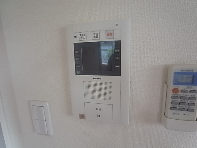 セキュリティ　来客の方が見えて安心、ＴＶモニターホン。