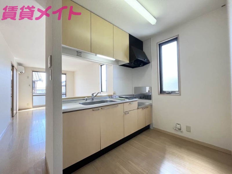 キッチン　同タイプ部屋写真です。