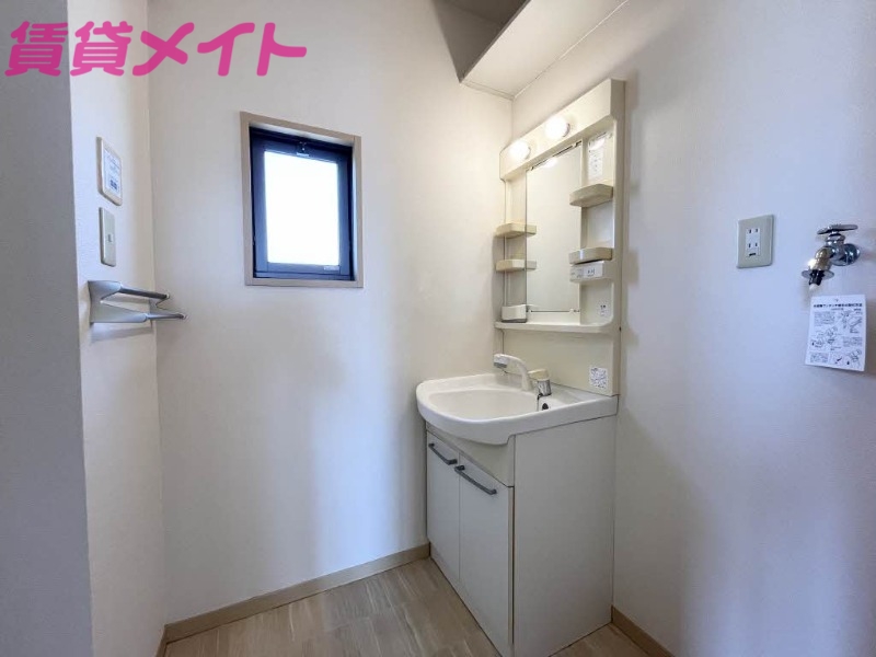 洗面設備　同タイプ部屋写真です。