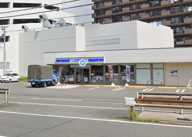 コンビニ　ローソン 船橋インター店（コンビニ）まで392m