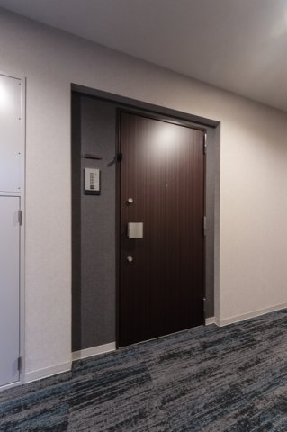 玄関　※写真は同タイプ住戸です。